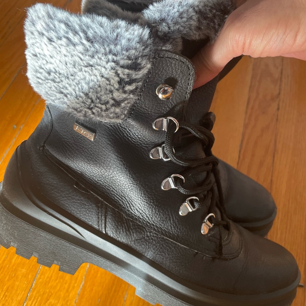 Black Leather Women's Winter Boots